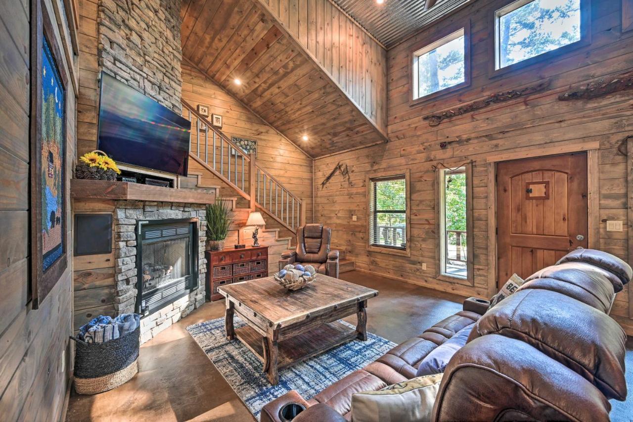 Luxe Broken Bow Cabin With Tesla Charging Station Stephens Gap Exterior photo