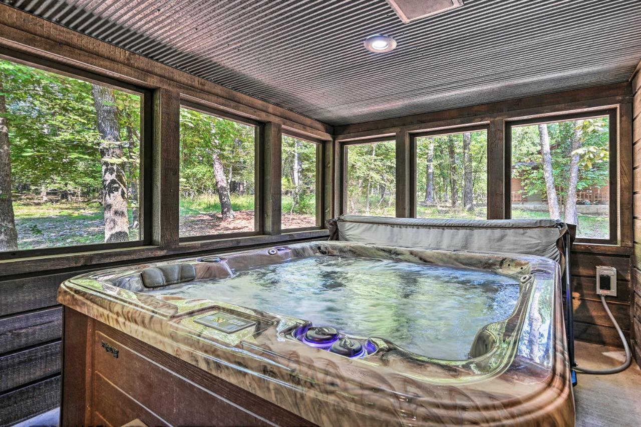 Luxe Broken Bow Cabin With Tesla Charging Station Stephens Gap Exterior photo