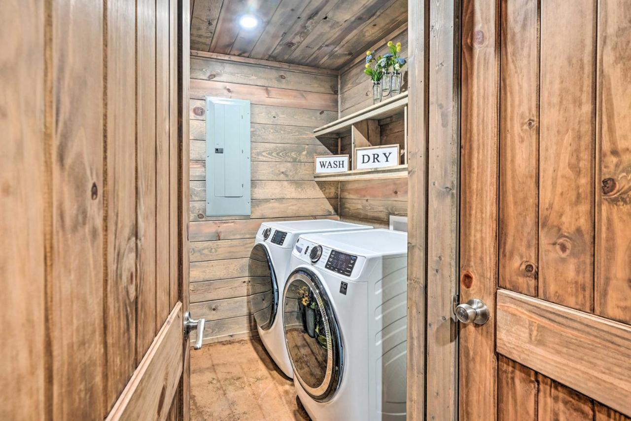 Luxe Broken Bow Cabin With Tesla Charging Station Stephens Gap Exterior photo