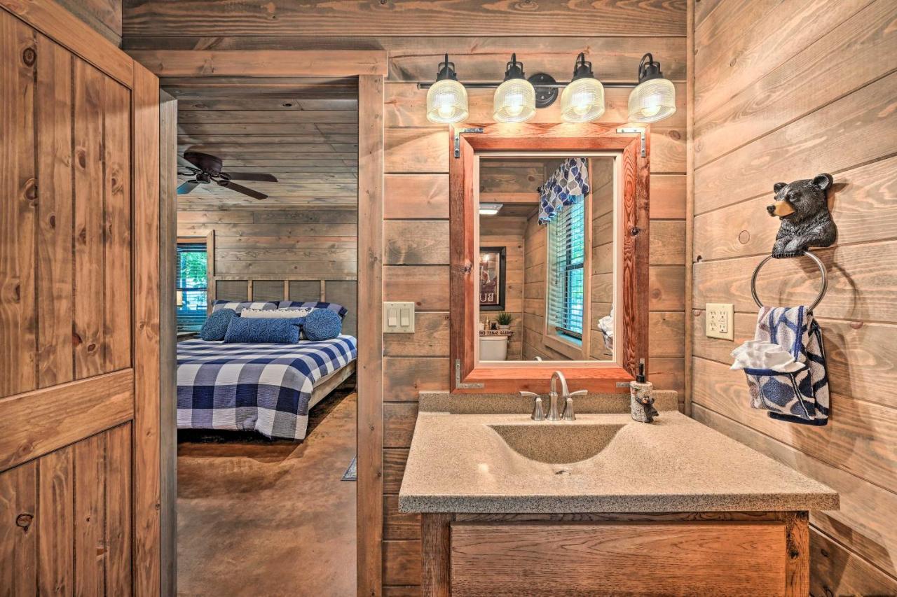 Luxe Broken Bow Cabin With Tesla Charging Station Stephens Gap Exterior photo